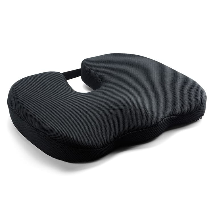 Perna ortopedica pentru sezut din spuma cu memorie 3D QFC023 Arvada ErgoSupport, dimensiuni 45x35x7 cm, husa detasabila respirabila si design ergonomic, husa neagra 3d